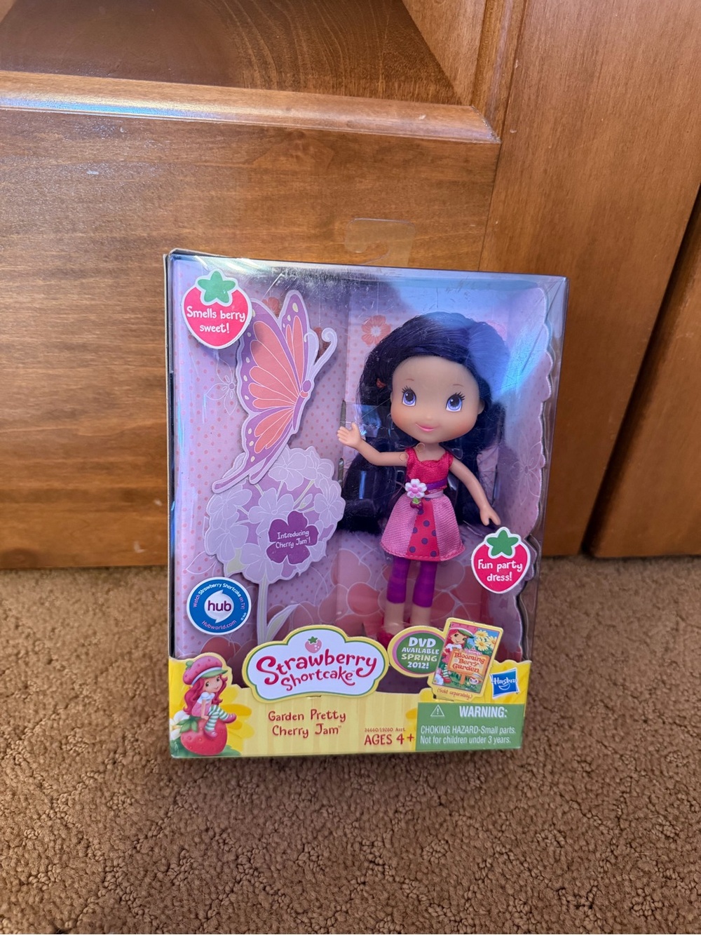 Hasbro Strawberry Shortcake Garden Pretty Cherry Jam NIB